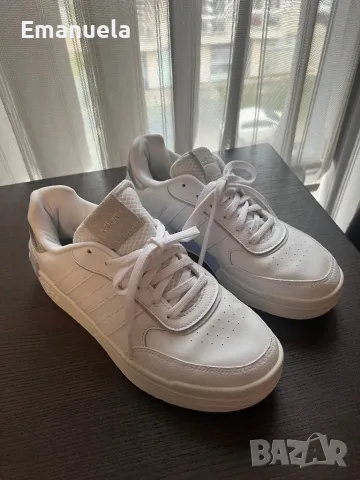 Дамски кецове Adidas, снимка 2 - Кецове - 47473945