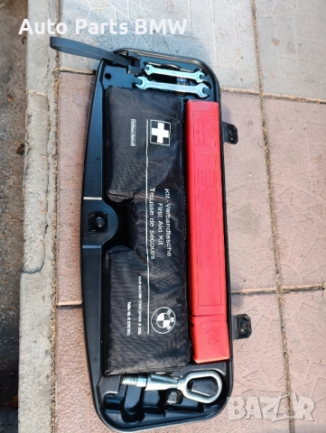 Кутия инструменти BMW Е60 Кутия аптечка БМВ Е60 Триъгълник, снимка 3 - Части - 50981321
