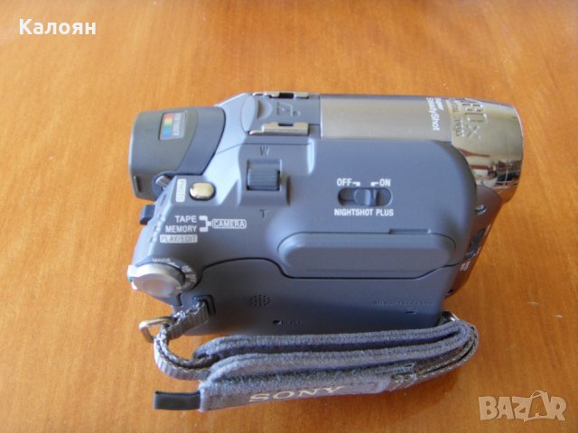 Видеокамера Sony DCR-HC42 NTSC пълен комплект, снимка 3 - Камери - 33880394