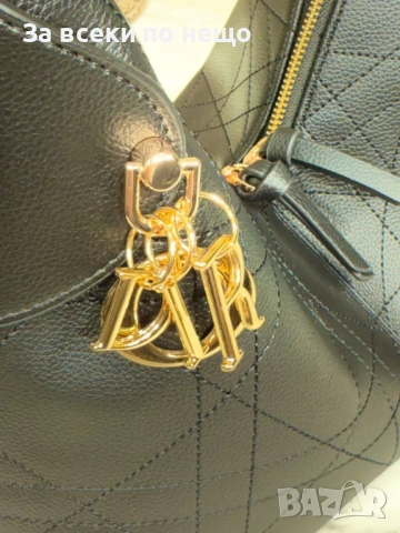 Christian Dior Дамска Чанта Кристиян Диор - Налични Различни Цветове Код E1135, снимка 10 - Чанти - 52658426