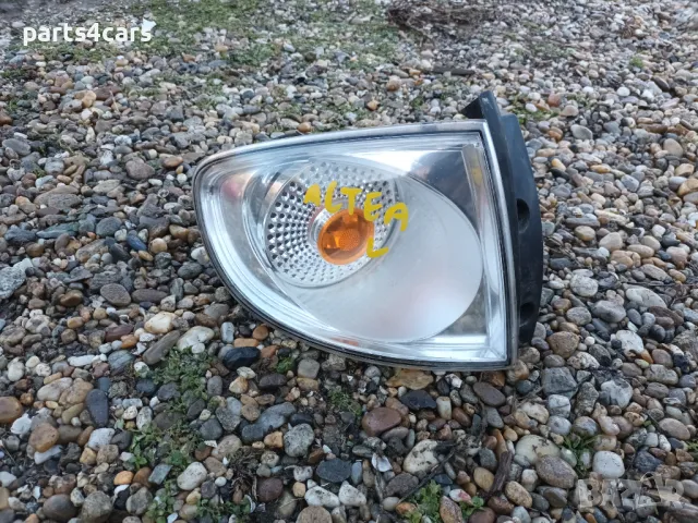 ляв бял стоп за сеат алтеа SEAT ALTEA