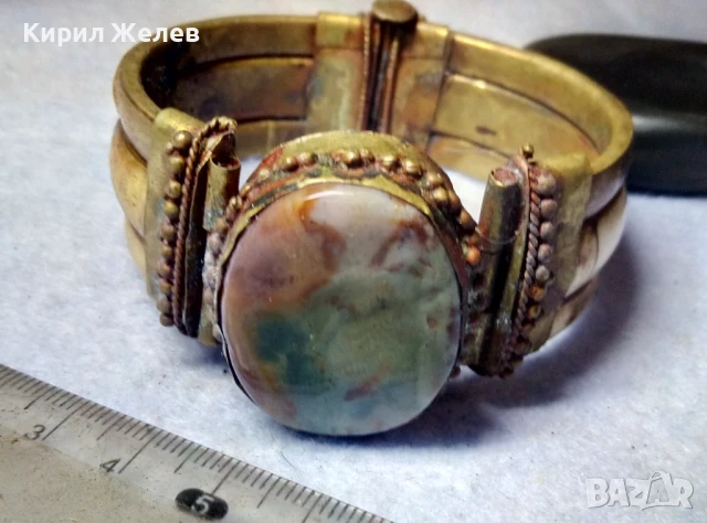 СТАРА ОГРОМНА ЕТНОГРАФСКА ТИБЕТСКА БРОНЗОВА ГРИВНА РЪЧНА ИЗРАБОТКА ИНКРУСТИРАНА с ЯСПИС и РОГ 38150, снимка 9 - Антикварни и старинни предмети - 51360663