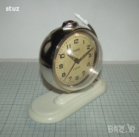 Будилник Слава "Спутник" (No:10), снимка 2 - Антикварни и старинни предмети - 53457300