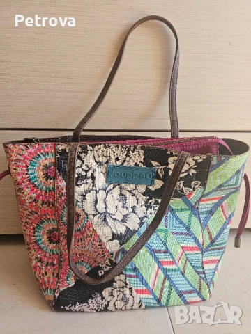 Продавам нова дамска чанта Desigual