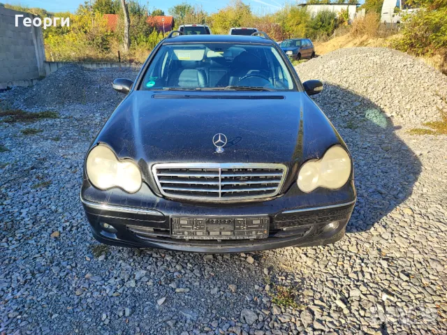 Мерцедес C 220 CDI 150 коня W203 На Части, снимка 3 - Автомобили и джипове - 47753746
