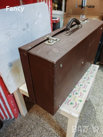 Стар куфар 65/45 см, снимка 10 - Антикварни и старинни предмети - 53179931