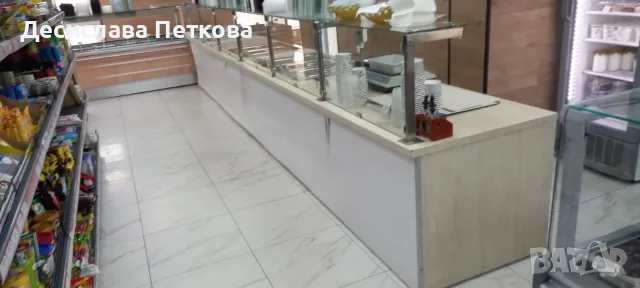 продавам хладилни витрини за магазин 