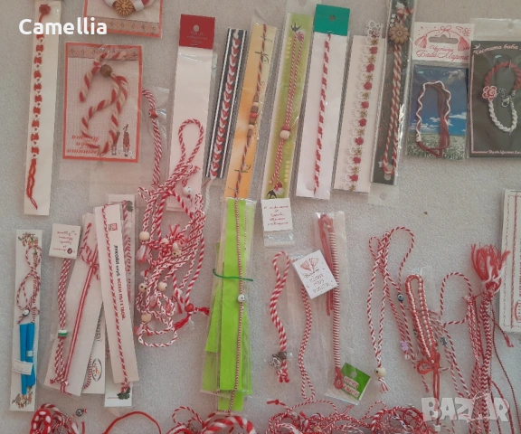 Мартеници - гривни, огромно количество , снимка 4 - Български сувенири - 52890195