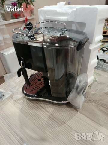 Кафе машина delonghi, снимка 8 - Кафемашини - 53850242