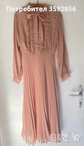 Нови рокли на RESERVED, XS и S размер, снимка 2 - Рокли - 52524110