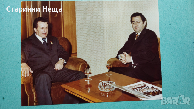 РЕДКАЖ!! НРБ Голям  стар луксозен албум със стари снимки на министри , снимка 4 - Колекции - 44570020