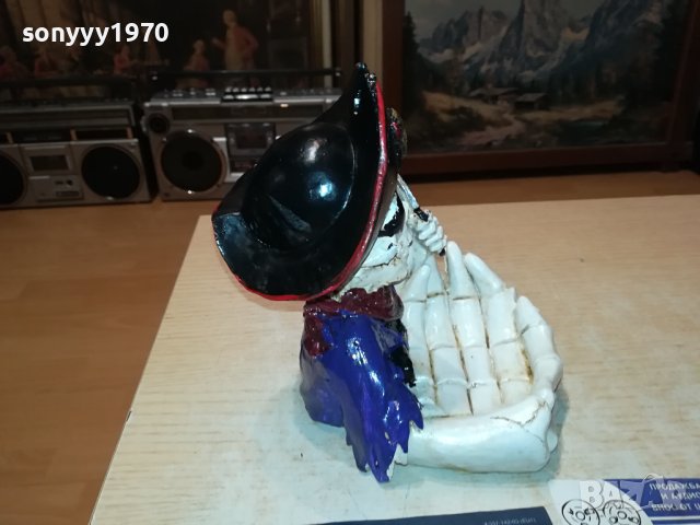 Декоративен пепелник във формата на скелет пират 1308231050, снимка 12 - Колекции - 41840558