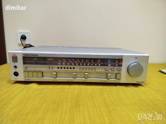 Приемник GRUNDIG R - 7150  AM/FM, снимка 2 - Радиокасетофони, транзистори - 55808814