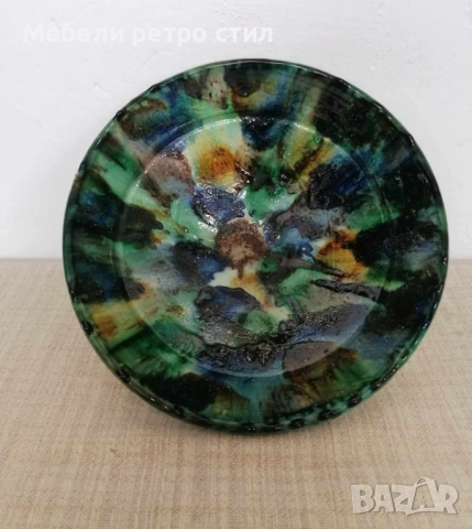 Ръчно изработена керамична купа, уникат с ефектна многоцветна глазура в зелено, синьо, жълто.