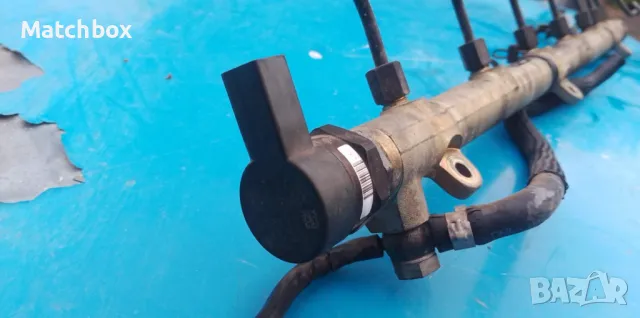 Горивна рейка дюзи  Мерцедес W211 280 дизел, снимка 4 - Части - 49939312