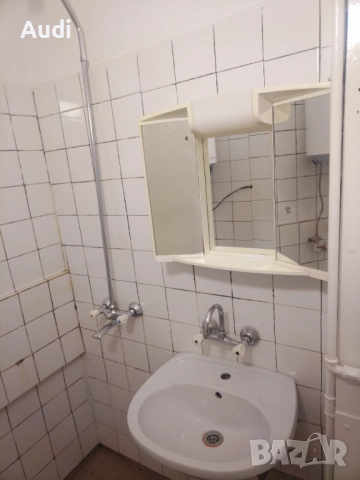 Собственик продава гарсионера в саниран блок. След освежителен ремонт., снимка 5 - Апартаменти - 52579025
