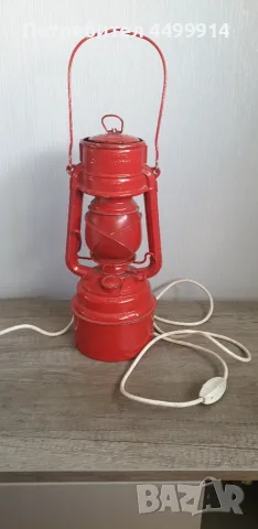 Стара лампа тип фенер Feuerhand преработена в настолна лампа