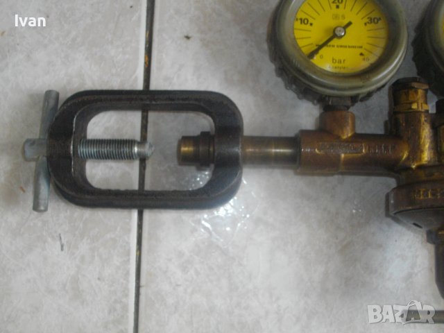 Оригинален Профи Редуцир Вентил За Ацетилен-За Оксижен-Немски-С Клапан/Скоба-MESSER GRIESHEIM, снимка 12 - Други инструменти - 41441519