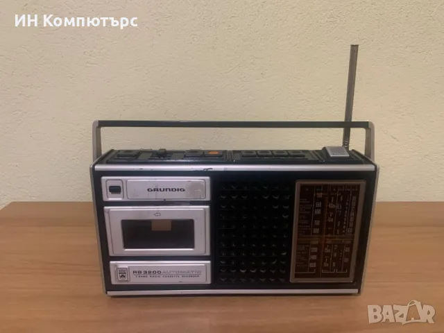 Продавам радиокасетофон Grundig RB3200, снимка 1 - Радиокасетофони, транзистори - 48937514