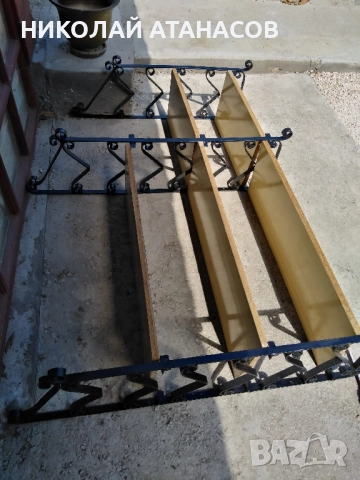 Етажерка от ковано желязо, снимка 2 - Етажерки - 51778272