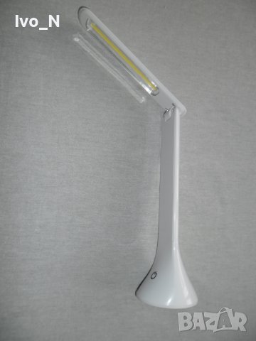 Сгъваема настолна LED лампа., снимка 2 - Настолни лампи - 41475496