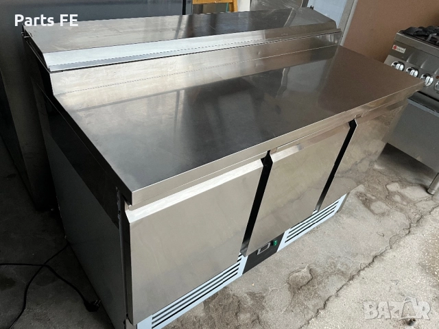 Професионална хладилна маса с отвор за гастро норми profesionalna hladilna masa, снимка 3 - Обзавеждане на кухня - 52657456