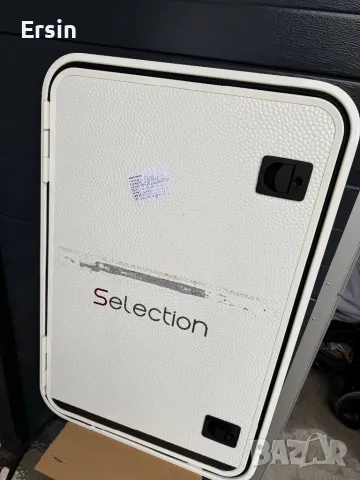 Оригинална багажна врата за Каравана Fendt (На средната част се слага лайсна) Цена 650.00 лева, снимка 12 - Къмпинг мебели - 48450313