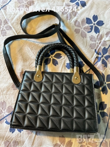 Дамска черна ежедневна чанта ЧИСТО НОВА!, снимка 2 - Чанти - 52709222