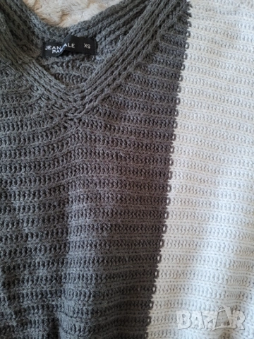 Дамски пуловер , снимка 2 - Блузи с дълъг ръкав и пуловери - 53679517