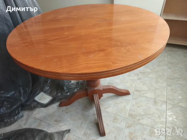 Трапезна маса запазена продавам
