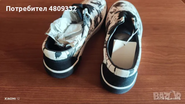 Чисто нови дамски кецове Cropp – Аниме / Манга дизайн, снимка 4 - Кецове - 56040107