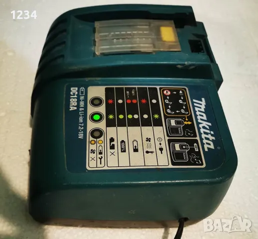зарядно MAKITA DC18RA за литиево йонни батерии от 7,2 до 18 волта, снимка 2 - Други инструменти - 48396471