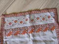 Винтидж ръчно бродирано каре, покривка, 73х40см., снимка 2