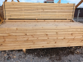 Дървен материал на склад 