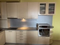 Кухня от МДФ и ПДЧ с вградени уреди, снимка 4