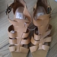 Дамски летни обувки Chaussures , снимка 2 - Дамски обувки на ток - 40918129