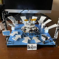 MEGA The Beatles Колекционерска строителна играчка с 681 части, снимка 7 - Колекции - 44499855