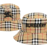 Burberry идиотка Бърбери shapka idiotka burberi burbery, снимка 2 - Шапки - 41939509