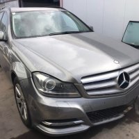 Mercedes-Benz C250, снимка 3 - Части - 39277295