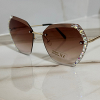 Уникални слънчеви очила с бляскави камъни и кафеви стъкла, снимка 1 - Слънчеви и диоптрични очила - 44734815