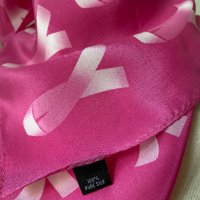 Малък копринен шал в цикламено розово, снимка 6 - Шалове - 39871543