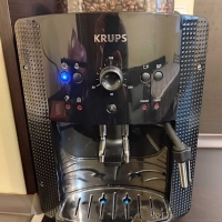 Кафемашина Krups, Espresso Automat Arabica, Espresso machine, 1450W, 15 bar, 1.7l, Black Кафемашина,, снимка 1 - Кафемашини - 35727717