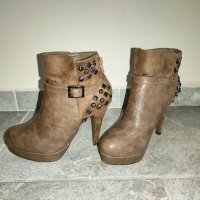 Дамски боти с ток - цена по договаряне, снимка 1 - Дамски обувки на ток - 40879890