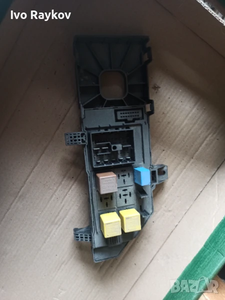 Бушонно табло за OPEL VECTRA C FUSE BOX 24400590, снимка 1