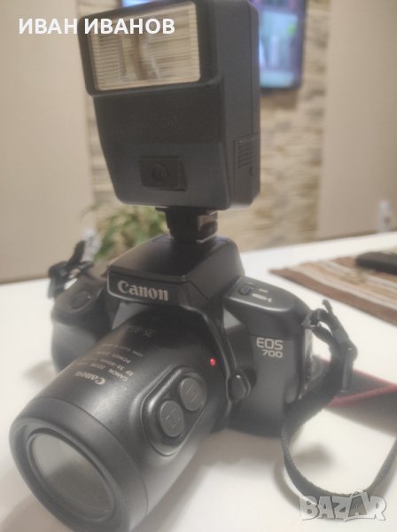 Canon eos 700 със светкавица, снимка 1