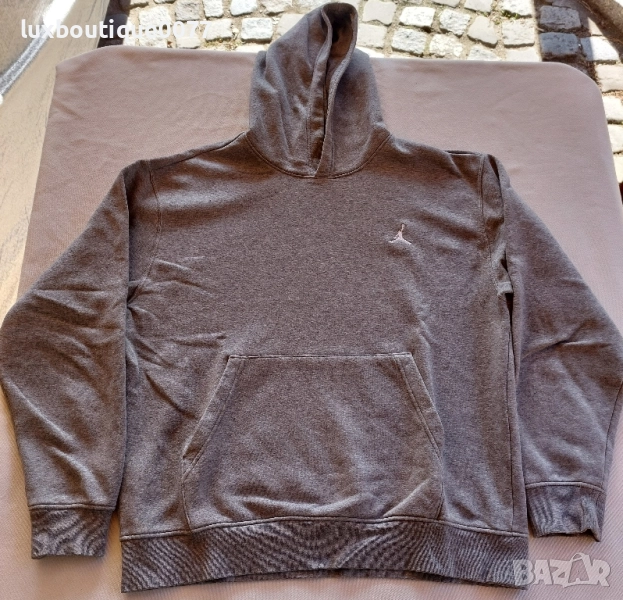 Чисто нов без етикет суичър Jordan essentials M, снимка 1