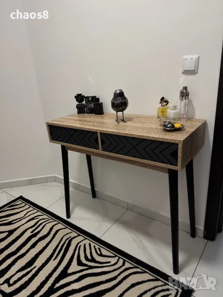 Конзолни маса / тоалетка/бюро / на едро и дребно , снимка 1
