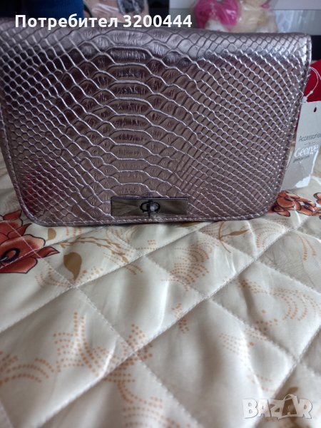 Нова чанта, снимка 1