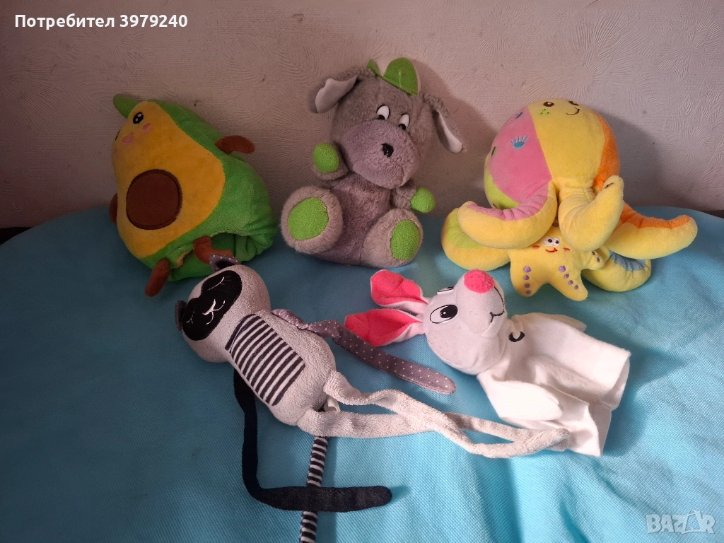 Сет от плюшени играчки едната е музикална, снимка 1