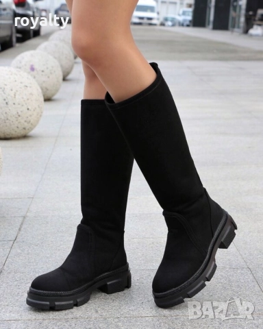 Равни ботуши - черен велур, снимка 2 - Дамски ботуши - 52003427